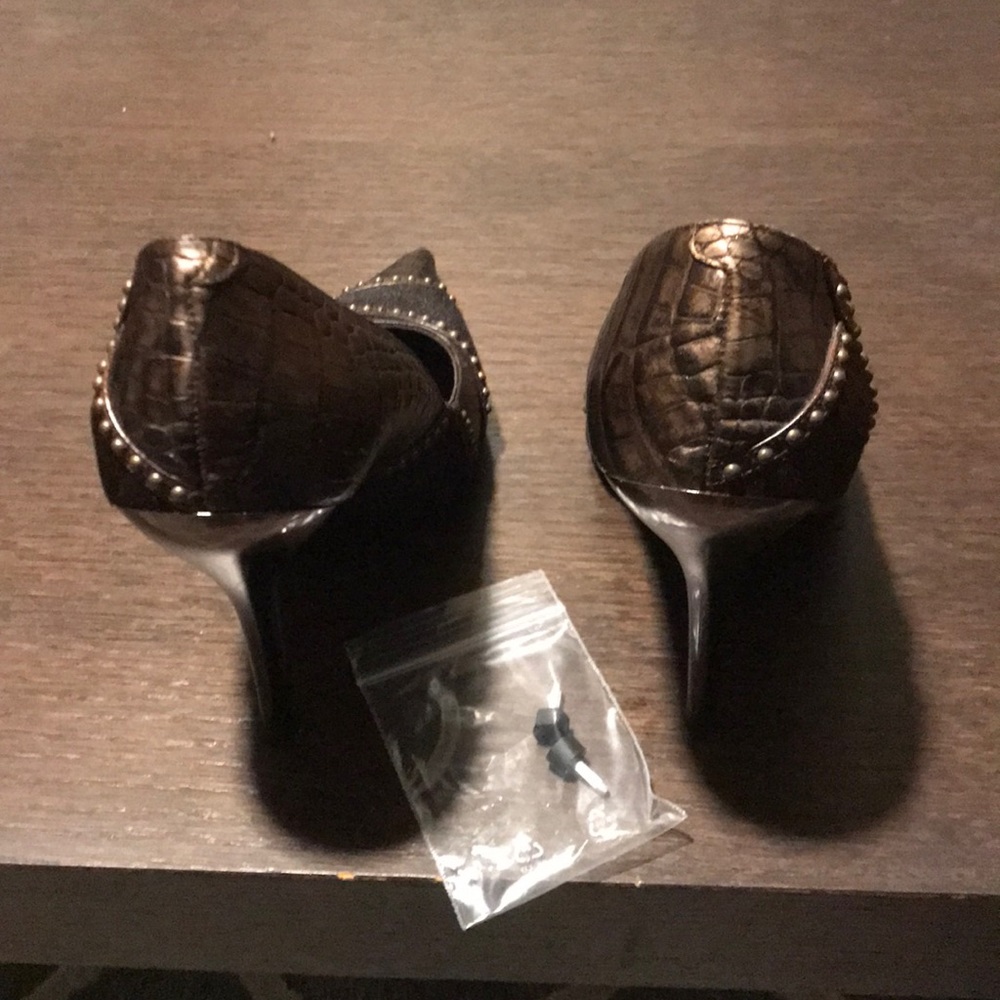 Shoes - Picture 9 of 9